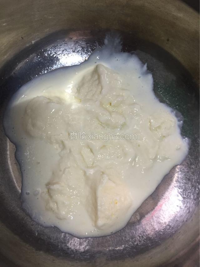 动物性淡奶油一般不好打发 可以先放冰箱冷冻一个小时然后再打 非常好打发