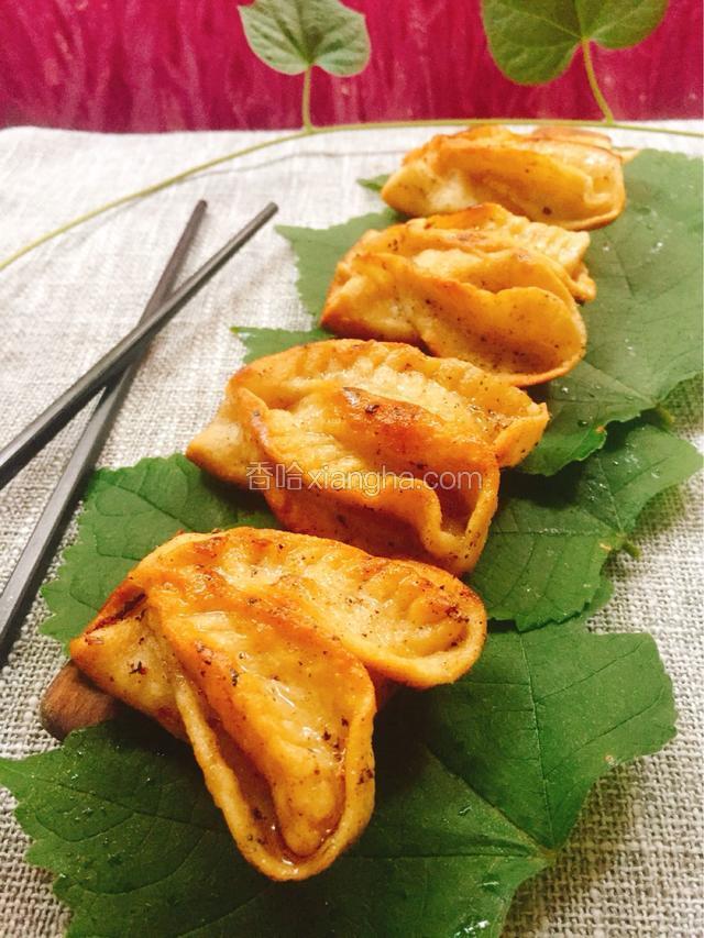 蝴蝶水煎饺