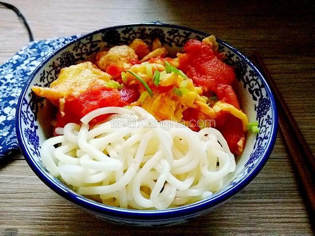 二伏鸡蛋西红柿面