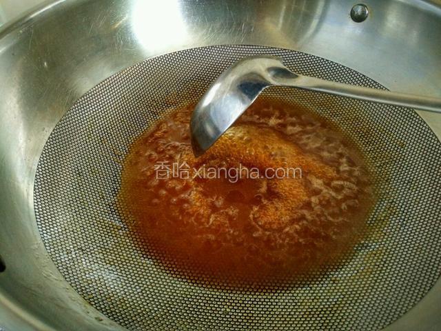 烧开后加入适量水淀粉，勾芡一下。