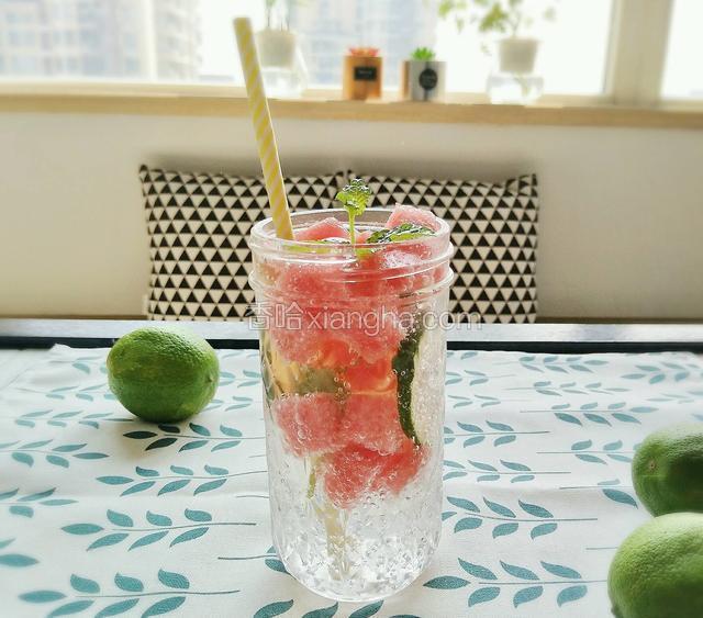 三款鲜果气泡饮