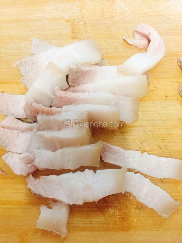 熟肉切薄片如图所示