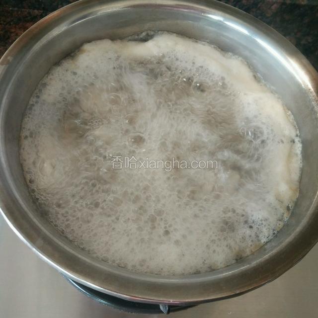 大火煮开后再煮五分钟
