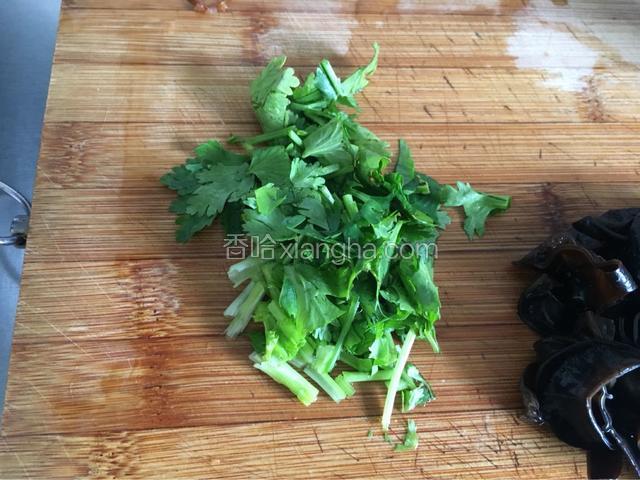 香菜切碎