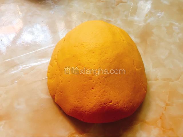 揉成光滑面团