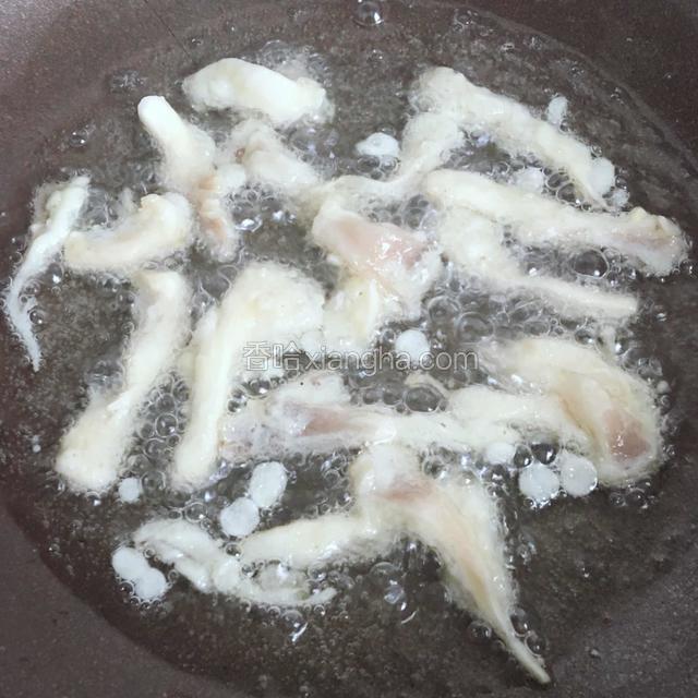 粘菇，下锅