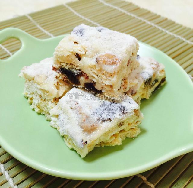 这几块，多撒了点点奶粉。
奶味很浓郁……