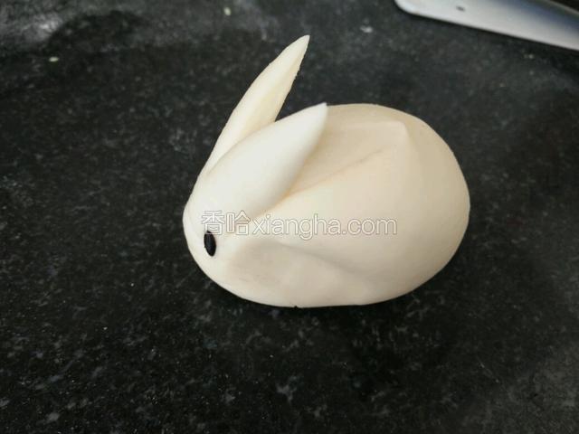 侧面看脸型，食指拇指一捏就出来