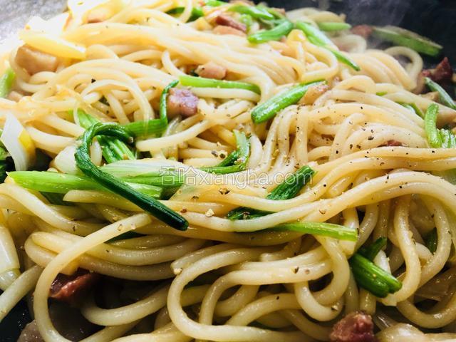 磨入胡椒粉煸炒入味即可