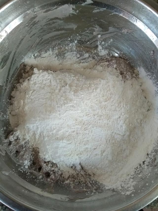 加入适量的糯米粉