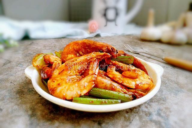 出锅装盘
敏茹意作品