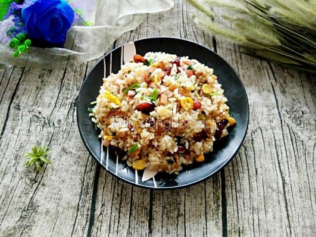 腊肠蛋炒饭