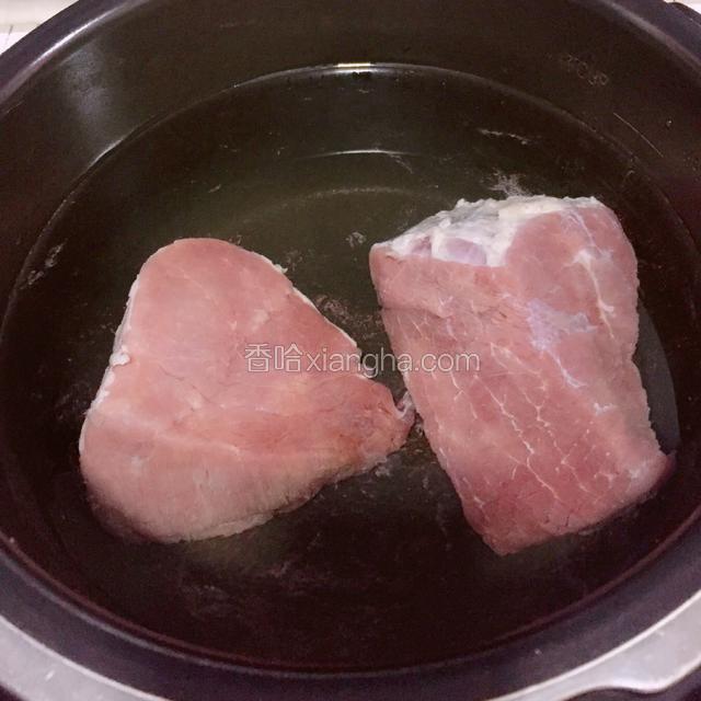 放入高压锅