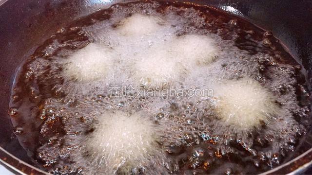 油温六成热