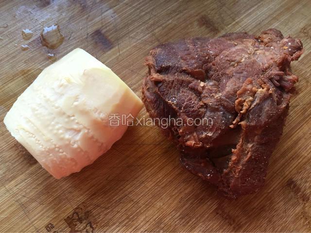 准备好冬笋和牛肉