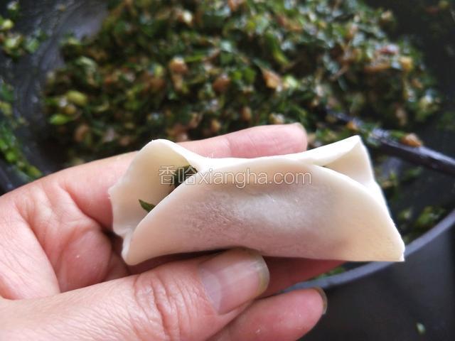 中间粘贴起来。
