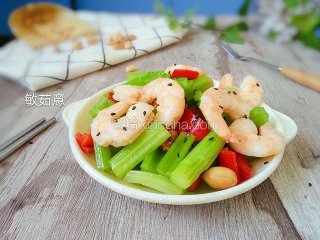 装盘点缀
敏茹意作品