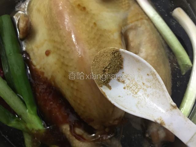 放入花椒粉