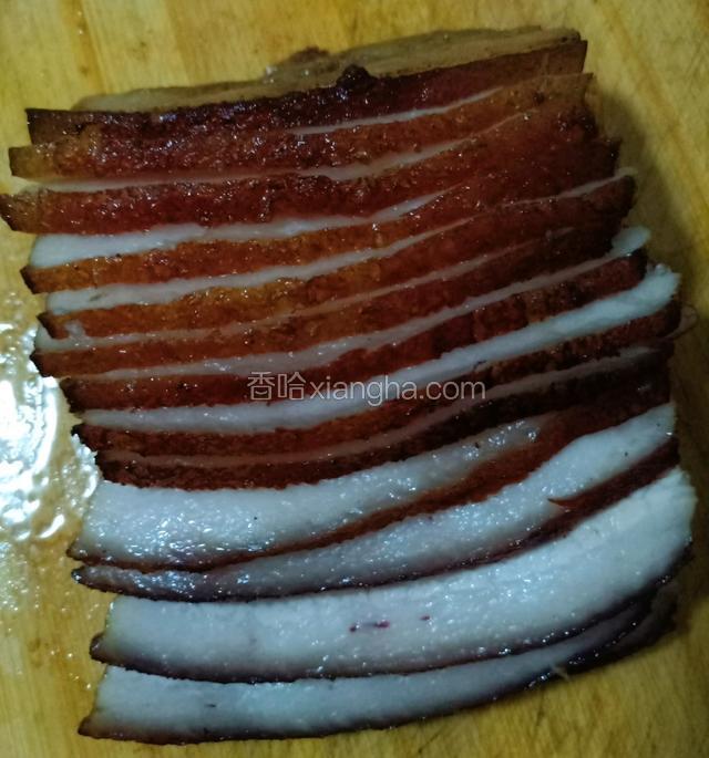 煎制好的肉切片