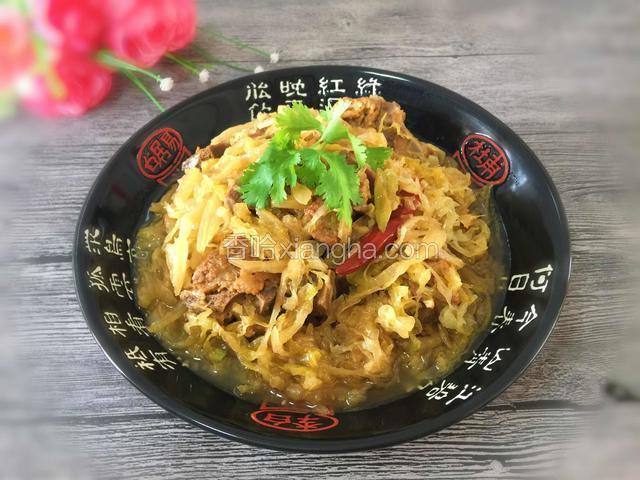 脊骨炖酸菜