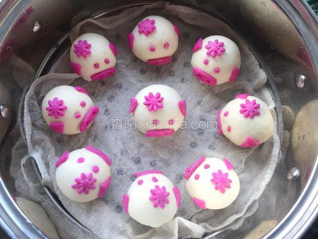 水烧开，上锅蒸二十分钟