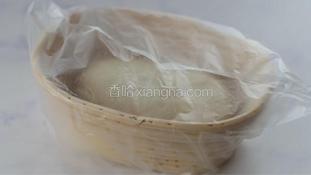 套个保鲜袋，室温发酵