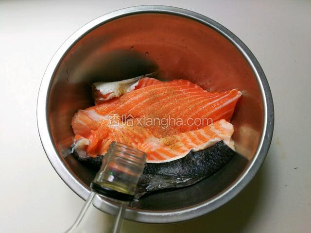 放一勺料酒