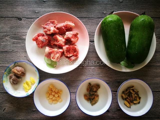 准备好食材。