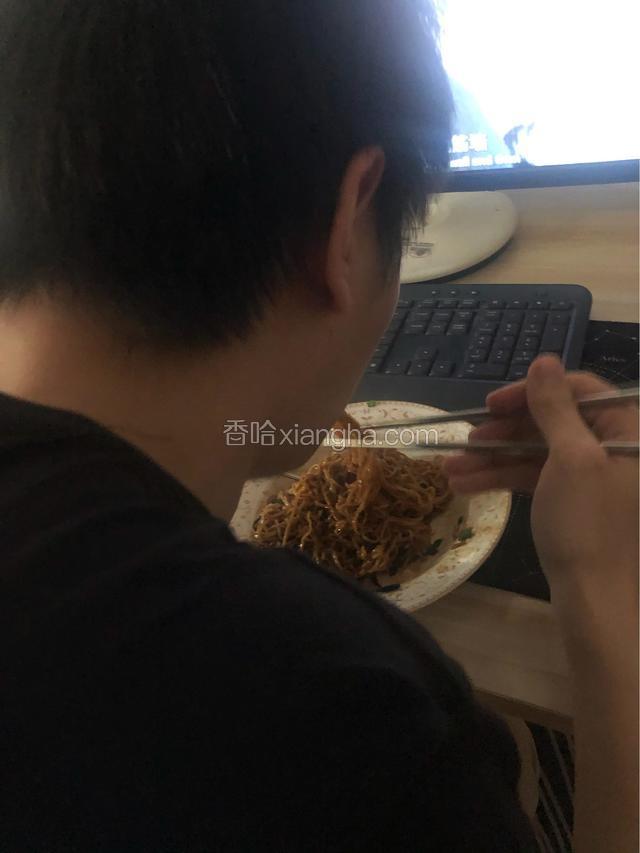 这是讨债的第二天过来，给他来了一份，他还要一份