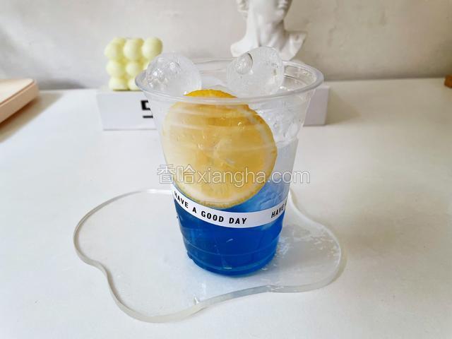加入柠檬片