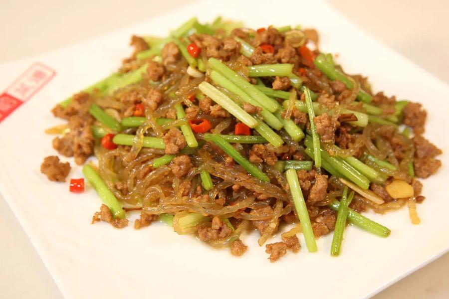 肉沫香芹炒粉条