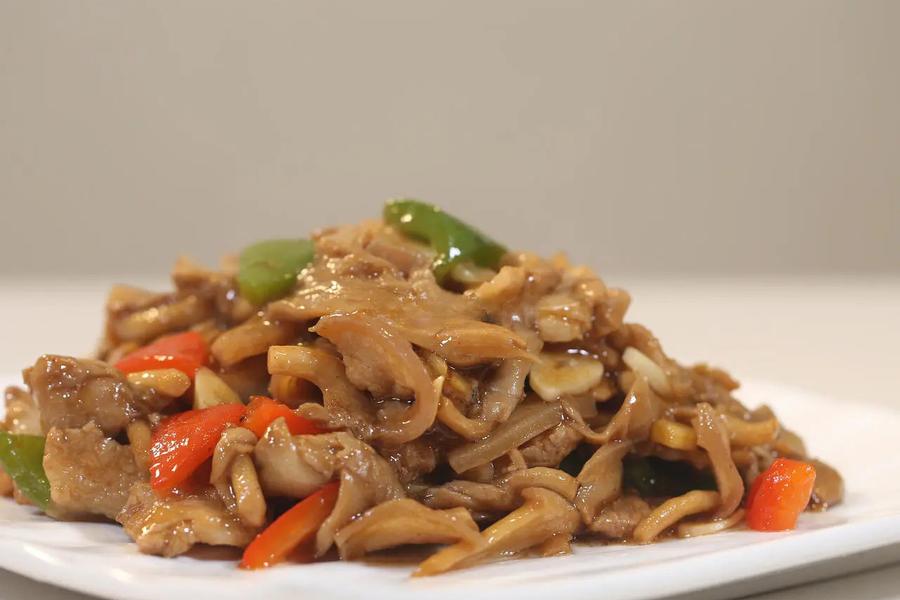 肉片烧蘑菇