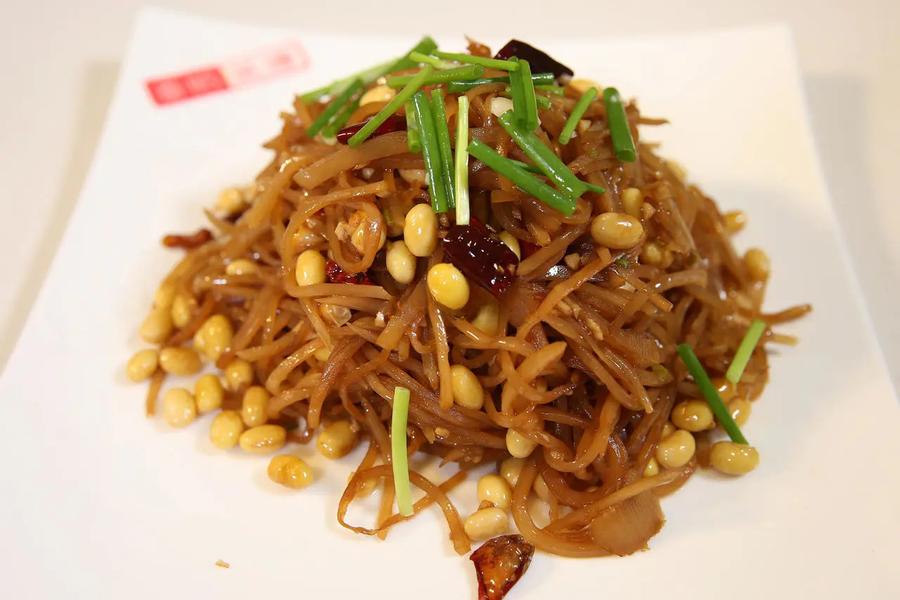 黄豆炒水疙瘩