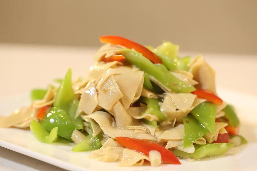 尖椒炒豆皮