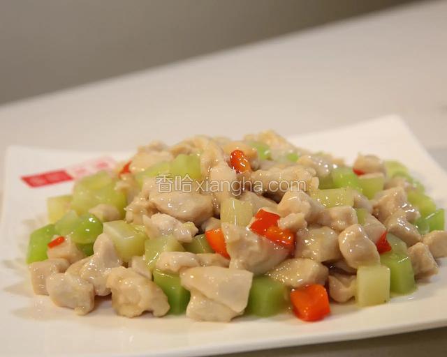 青笋炒鸡丁