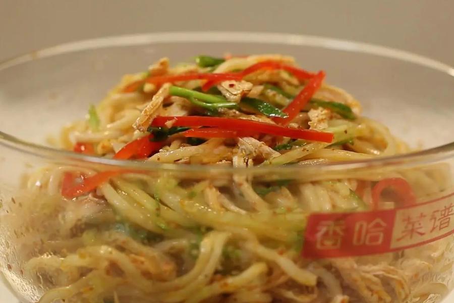 麻辣鸡丝凉面