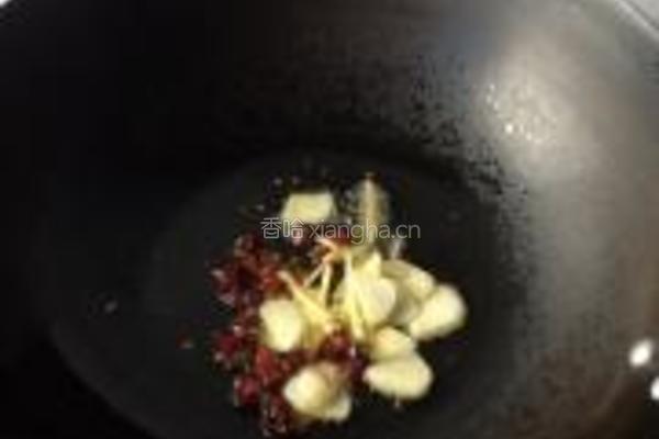 水豆豉炒茼蒿菜的做法图解5