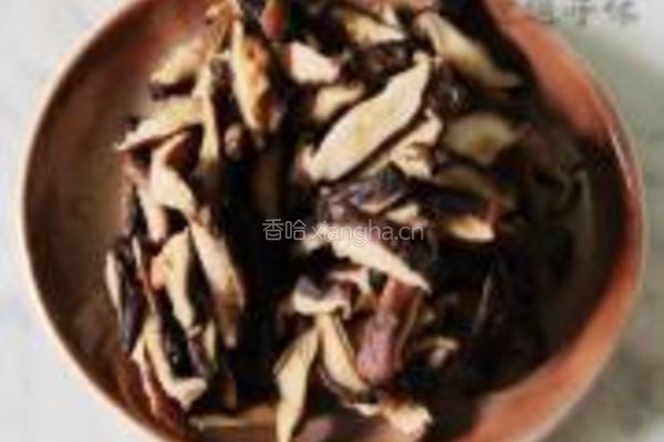 荷叶香菇蒸鸡的做法图解7