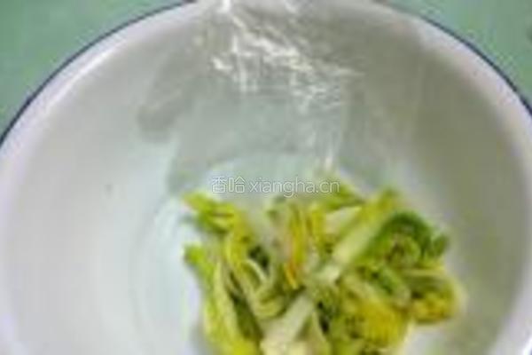 酸甜娃娃菜的做法图解5