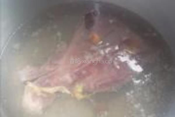 玉竹无花果煲鲫鱼的做法图解3