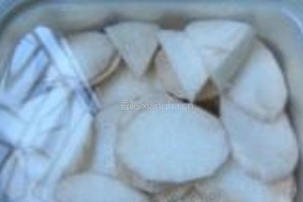 莴笋红椒山药炒肉的做法图解4
