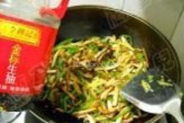 青椒榨菜五香干的做法图解9