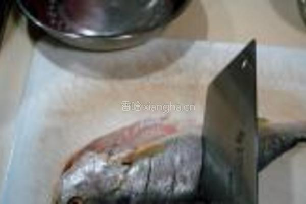 醋烧黄鱼的做法图解1