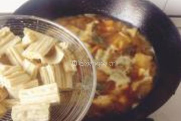 啤酒炖鲤鱼的做法图解8