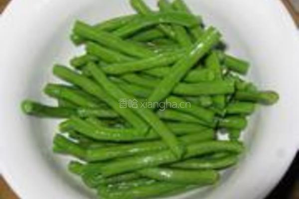 蒜香番茄浇豇豆的做法图解11