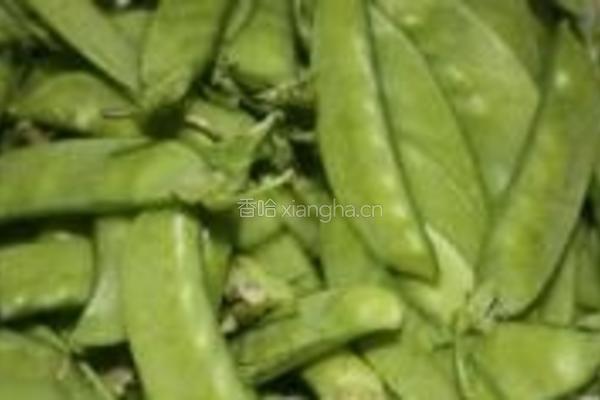 木耳炝荷兰豆的做法图解2