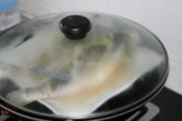 清蒸大黄鱼的做法图解3