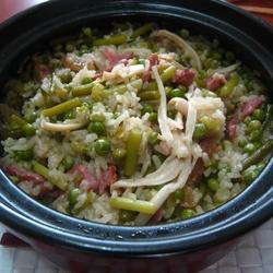 腊肉豌豆煲仔饭的做法[图]