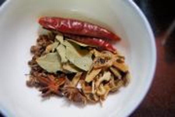 小鸡炖蘑菇的做法图解5