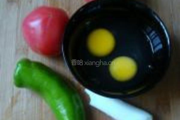 西红柿炒鸡蛋的做法图解1